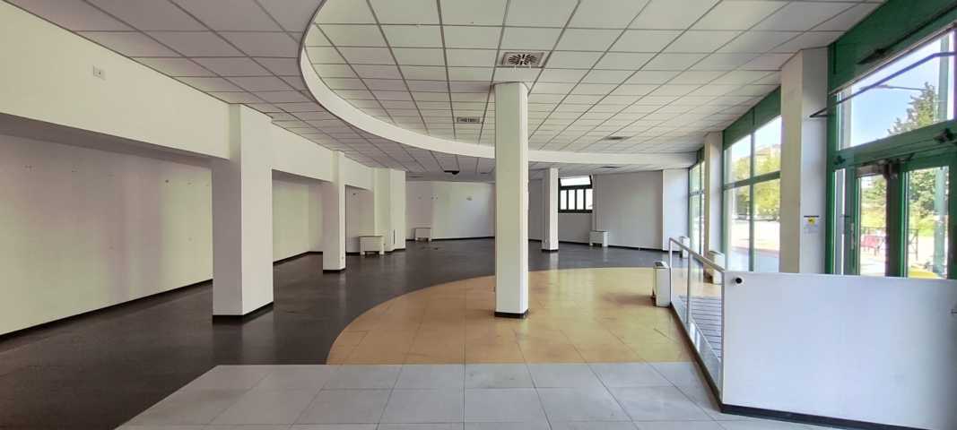 immobiliarelaginevra-negozio-commerciale-vendita-torino-8